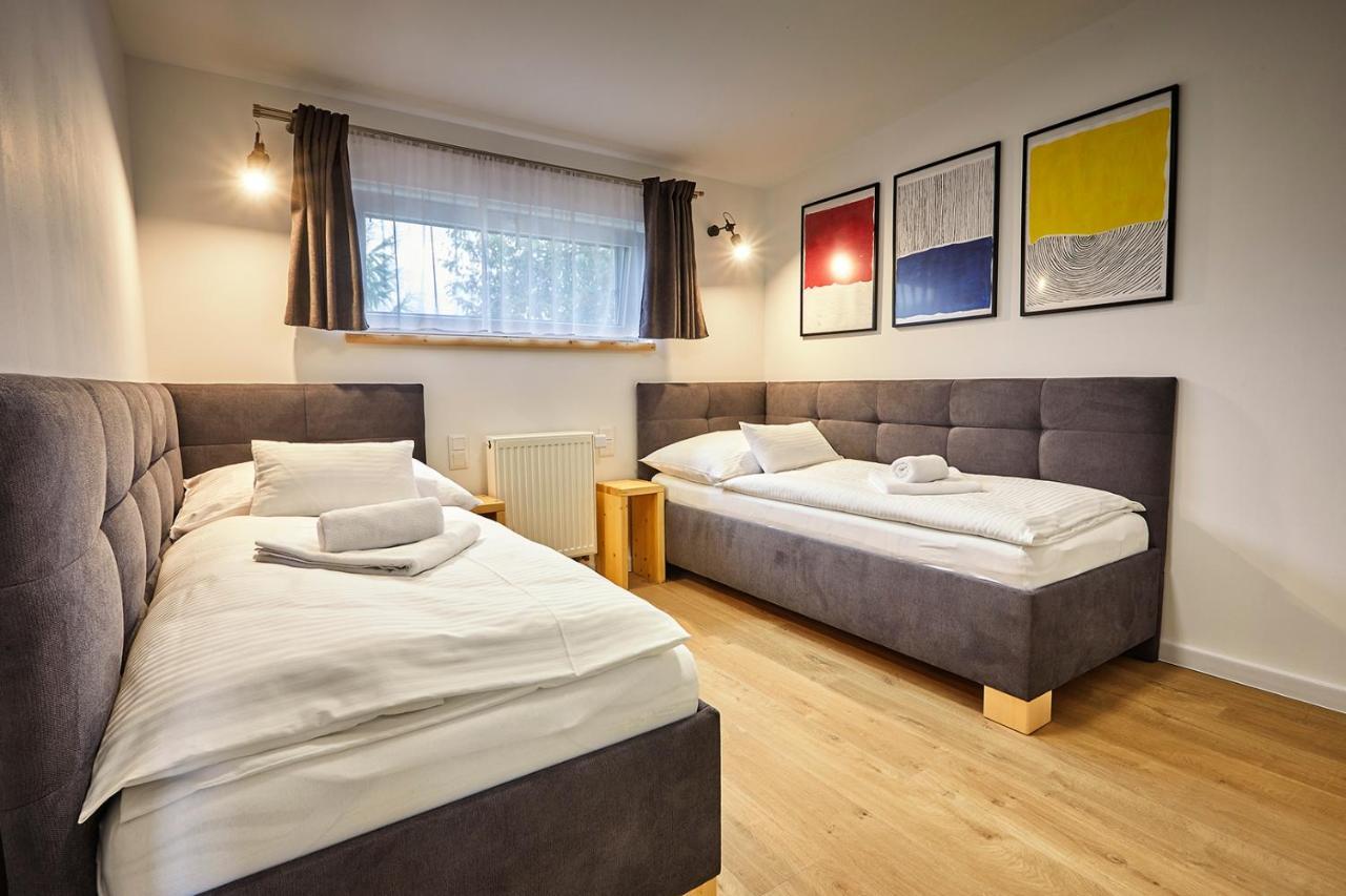 Apartmany Lama Malatiny Bagian luar foto