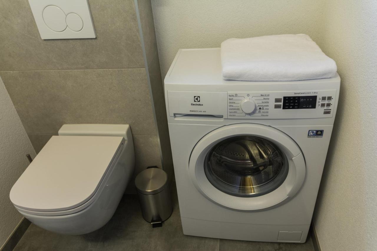 Apartmany Lama Malatiny Bagian luar foto